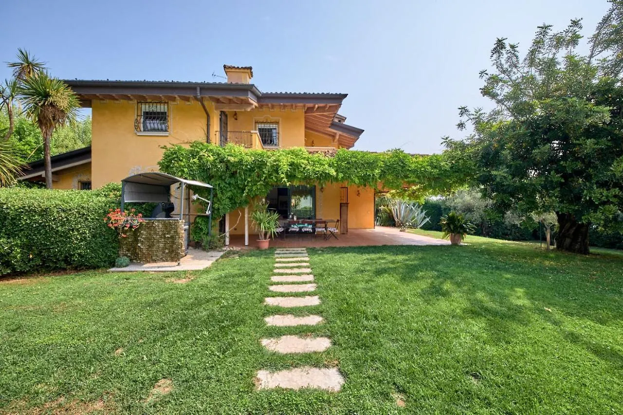 Villa Diletta - Piscina Privata - Relax Vicino Al Lago Padenghe sul Garda