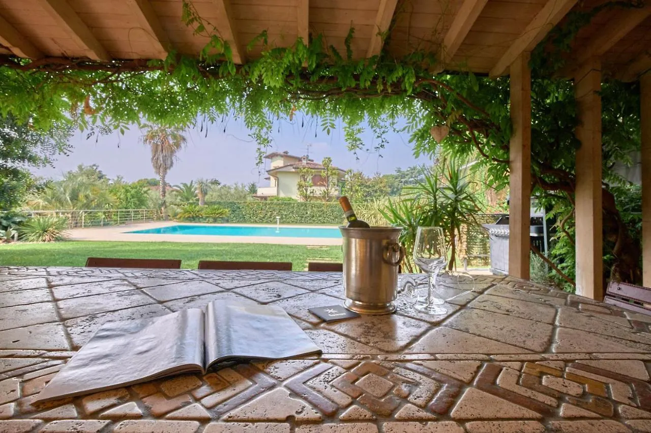 Villa Diletta - Piscina Privata - Relax Vicino Al Lago Padenghe sul Garda 0*,  Itálie
